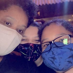 Hi! I am Shonna a single mom of two active kids!